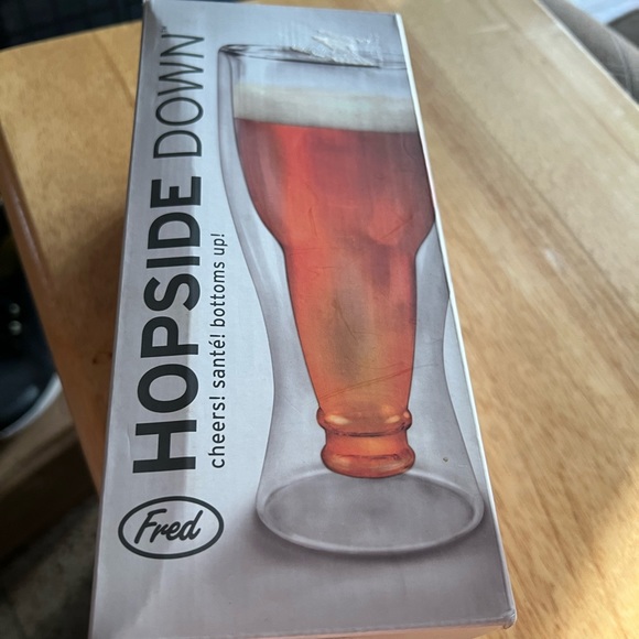 Fred's Hopside Down beer glass - Picture 2 of 5